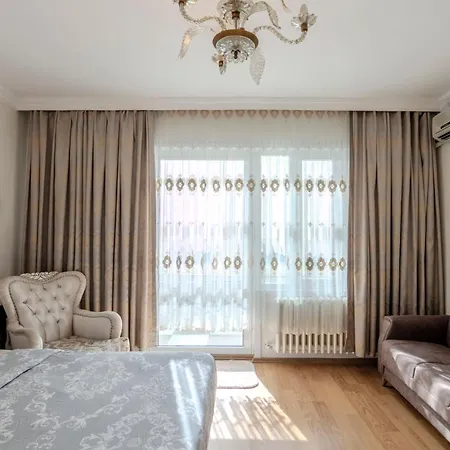 Dilek 8 Istambul
